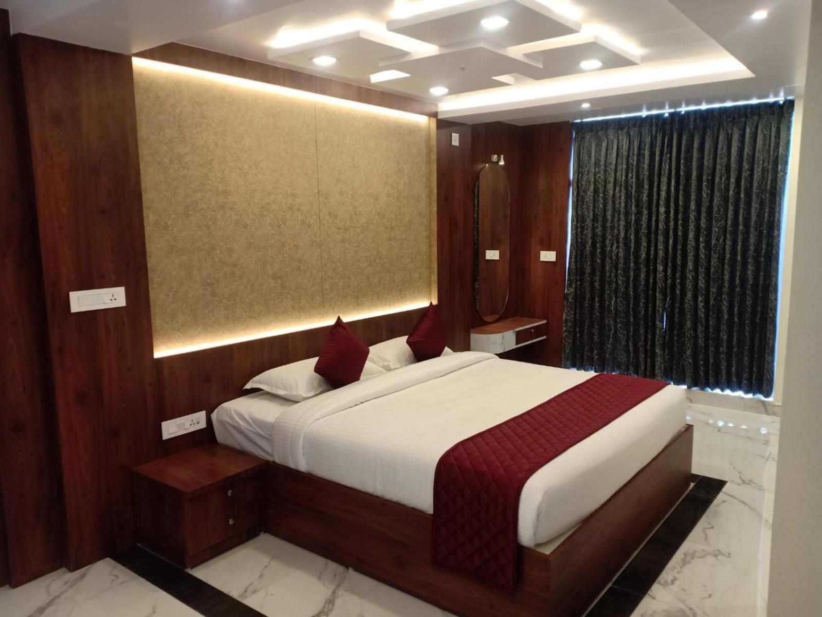 Lakshmi Mahal - V Inn Thiruvarur Екстериор снимка